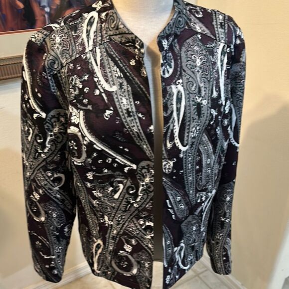 Chico's Burgundy/Black/White Paisley Pattern Jacket Size 2-Large - Picture 6 of 10